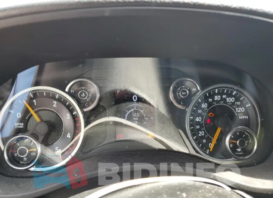 3C7WRTCL7MG590452 Photo# 4