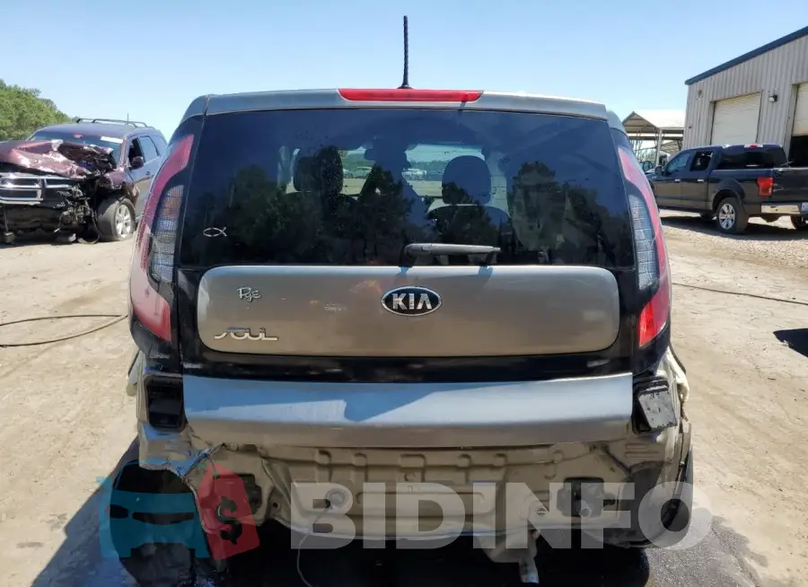 KNDJN2A22F7169132 Photo# 6