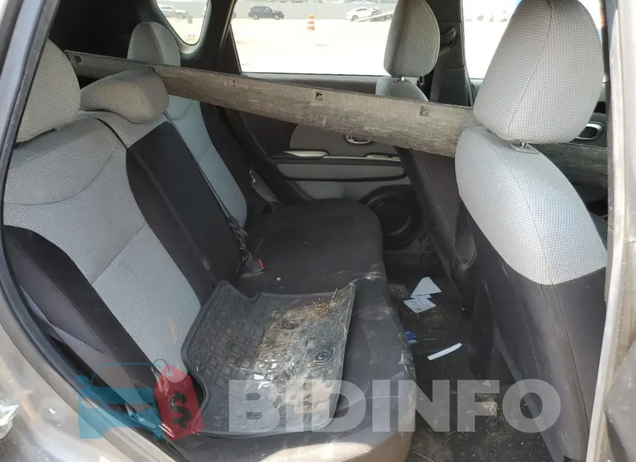 KNDJN2A25G7329554 Photo# 11