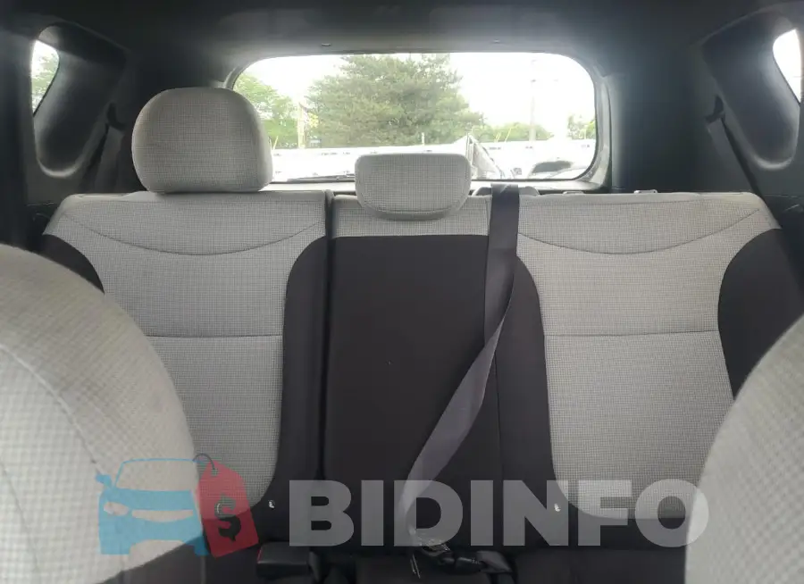 KNDJN2A29F7197543 Photo# 10