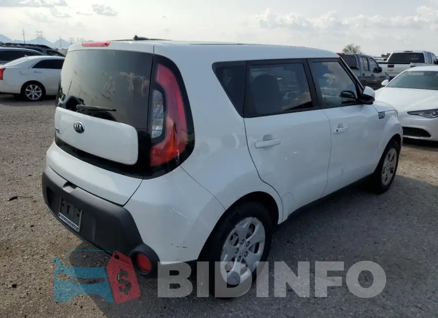KNDJN2A2XF7789890 Photo# 3