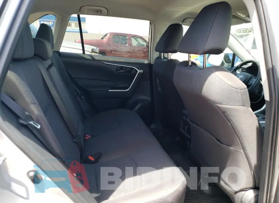 2T3F1RFV7PW376084 Photo# 11