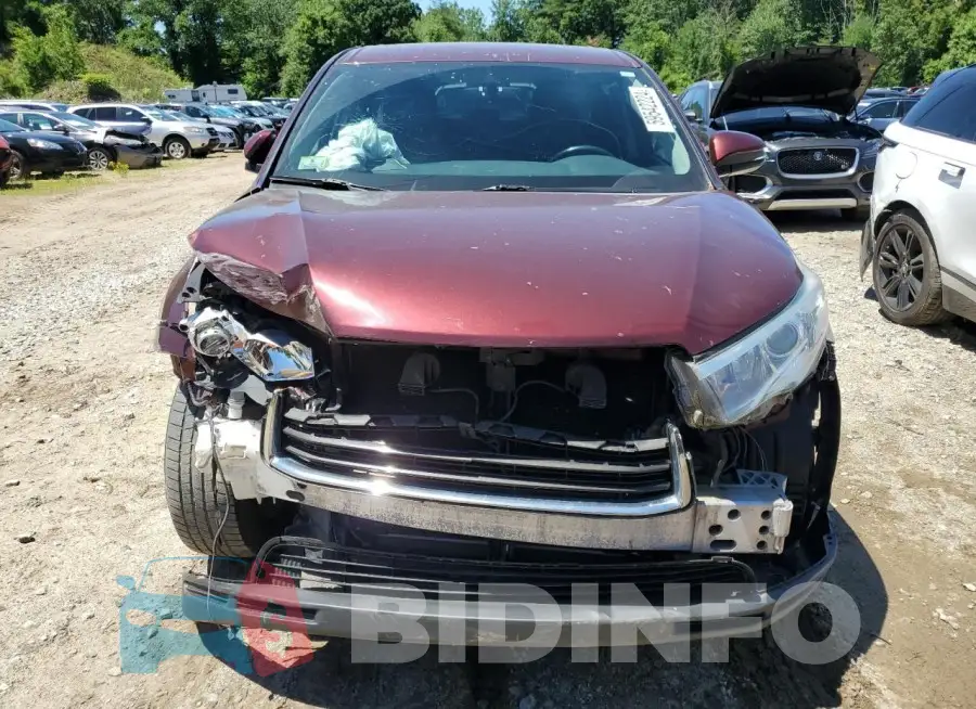 5TDBKRFH9FS157519 Photo# 5