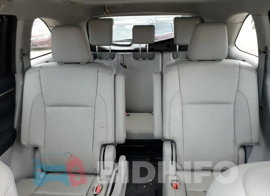 5TDYKRFH6FS110801 Photo# 10