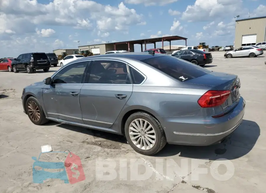 1VWBS7A37GC039145 Photo# 2