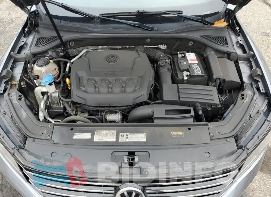 1VWLA7A33KC000780 Photo# 11