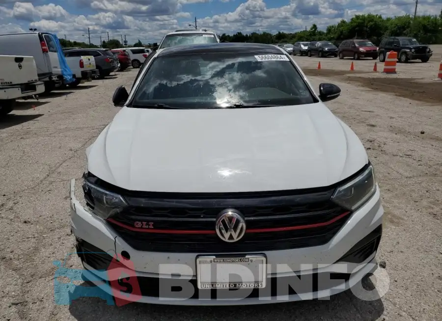 3VW5T7BU8LM090115 Photo# 5