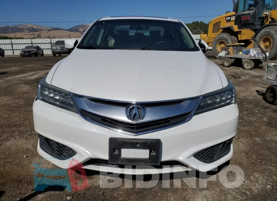 19UDE2F78HA001889 Photo# 5