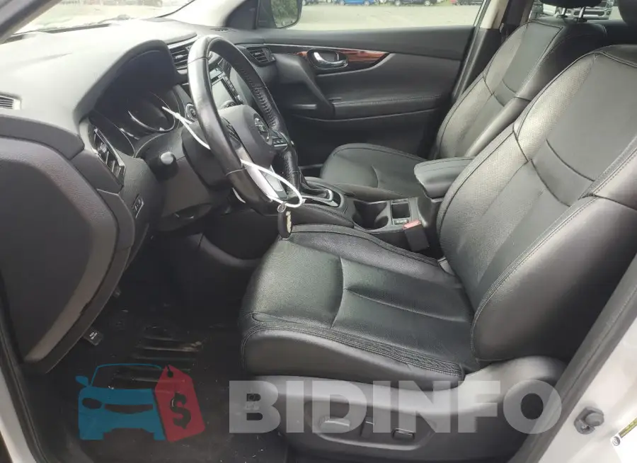 JN1BJ1CR4HW113239 Photo# 7