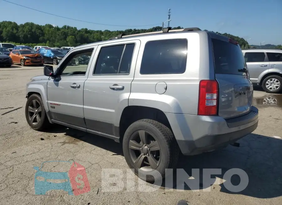 1C4NJPBB4GD803942 Photo# 2