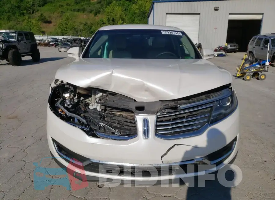 2LMPJ8JR2JBL14739 Photo# 5