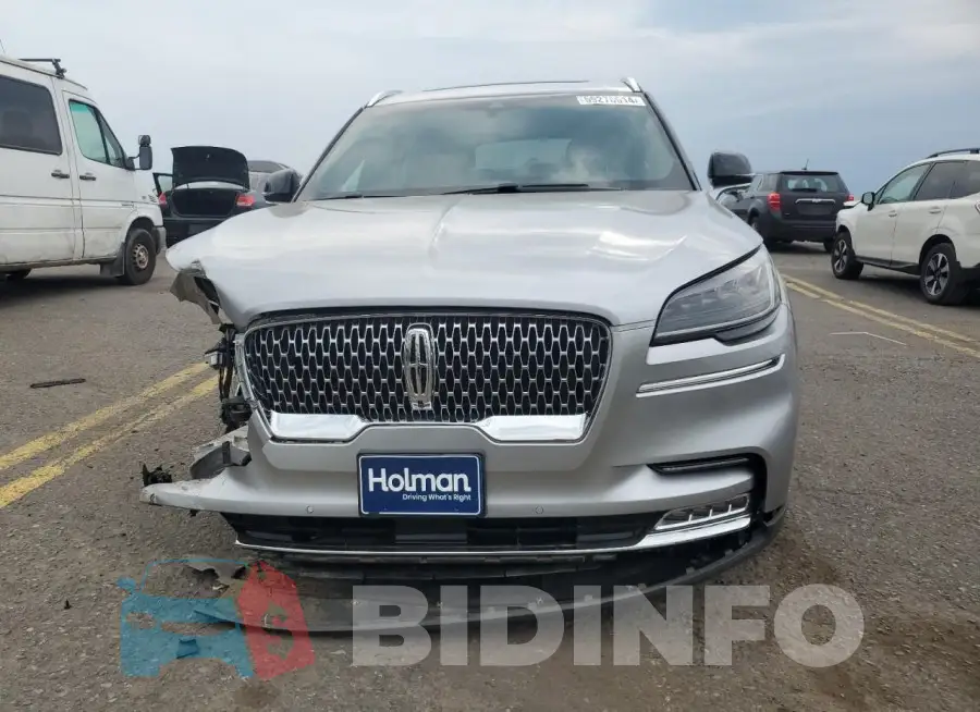 5LM5J7XC8LGL27410 Photo# 5
