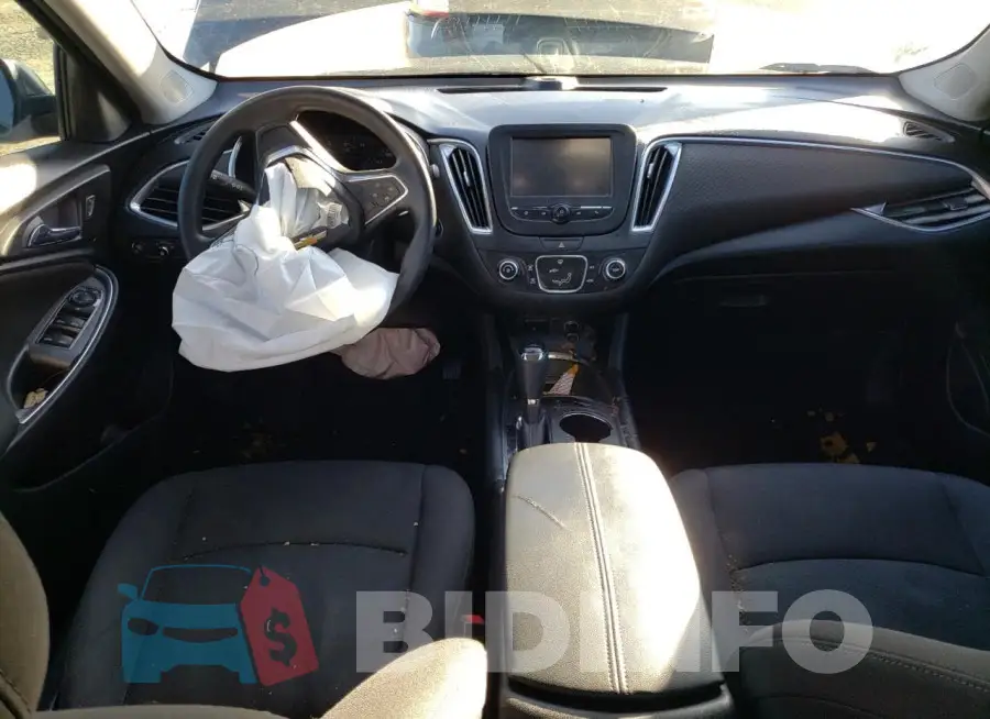1G1ZD5ST5JF110372 Photo# 8