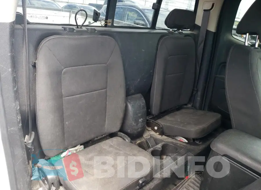 1GCHTCE37G1197588 Photo# 10