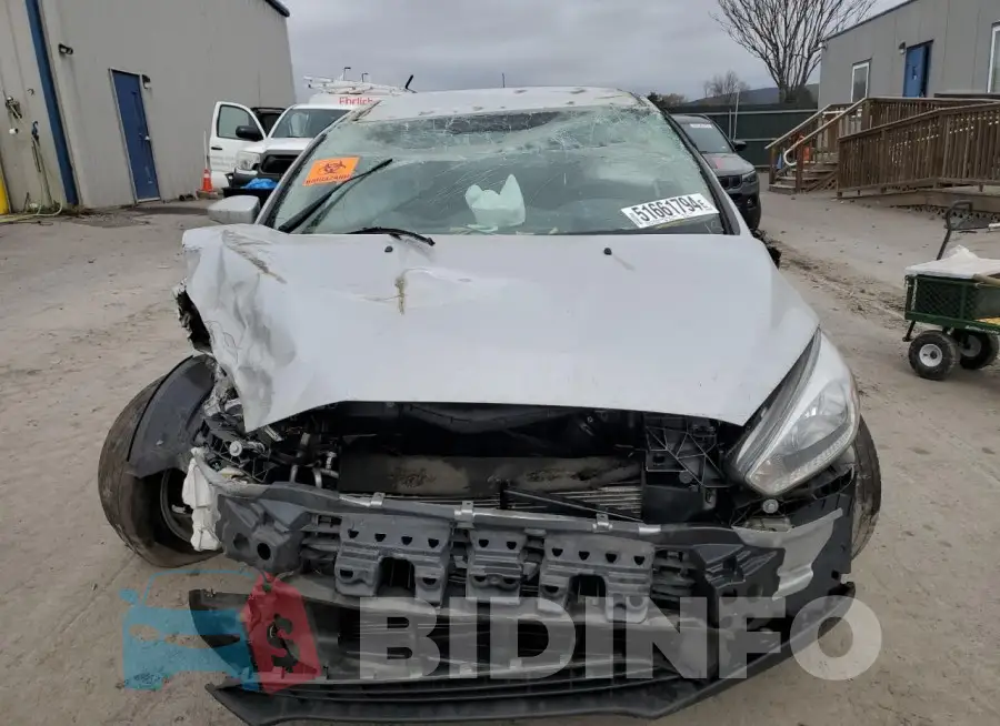 1FADP3F24GL304194 Photo# 5