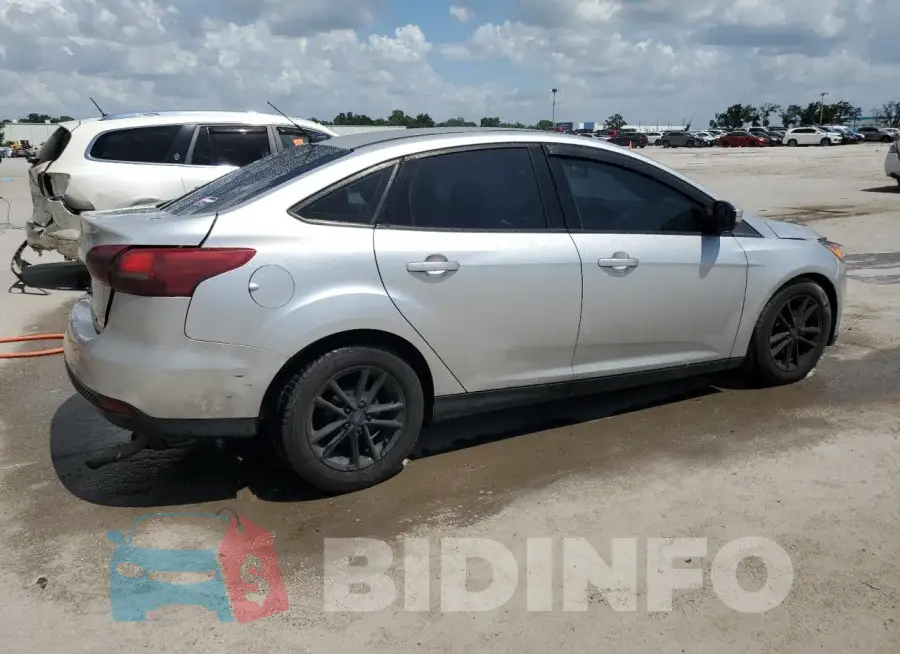 1FADP3F25HL256688 Photo# 3