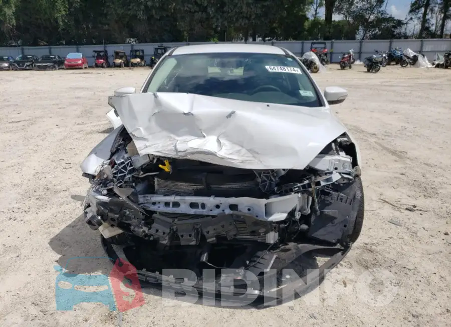 1FADP3K2XHL337014 Photo# 5