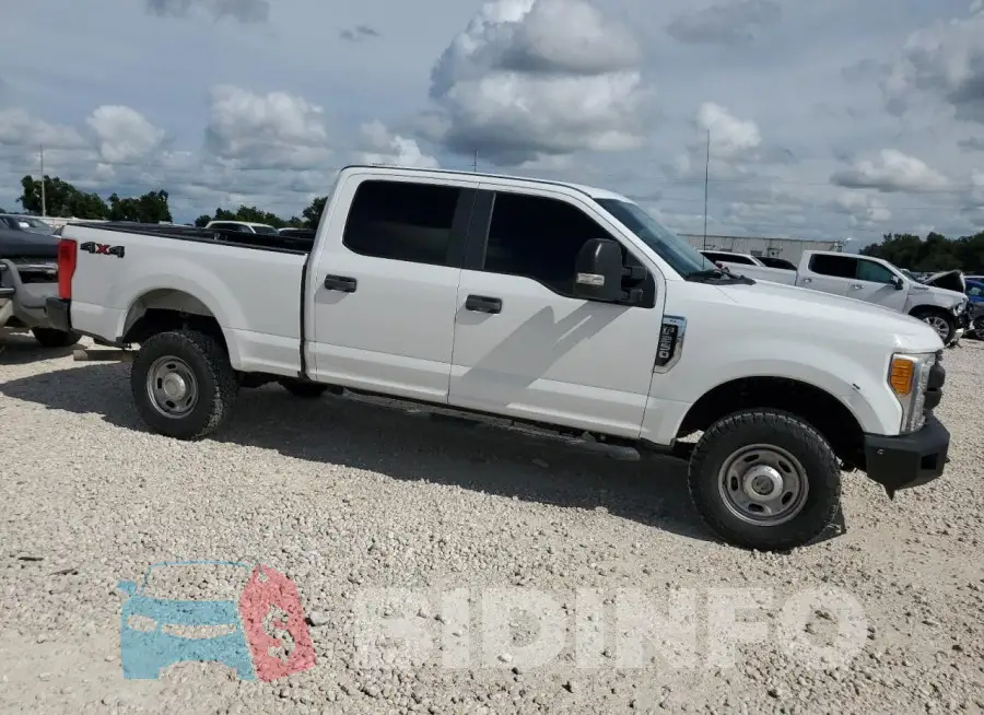 1FT7W2B63HED69685 Photo# 4