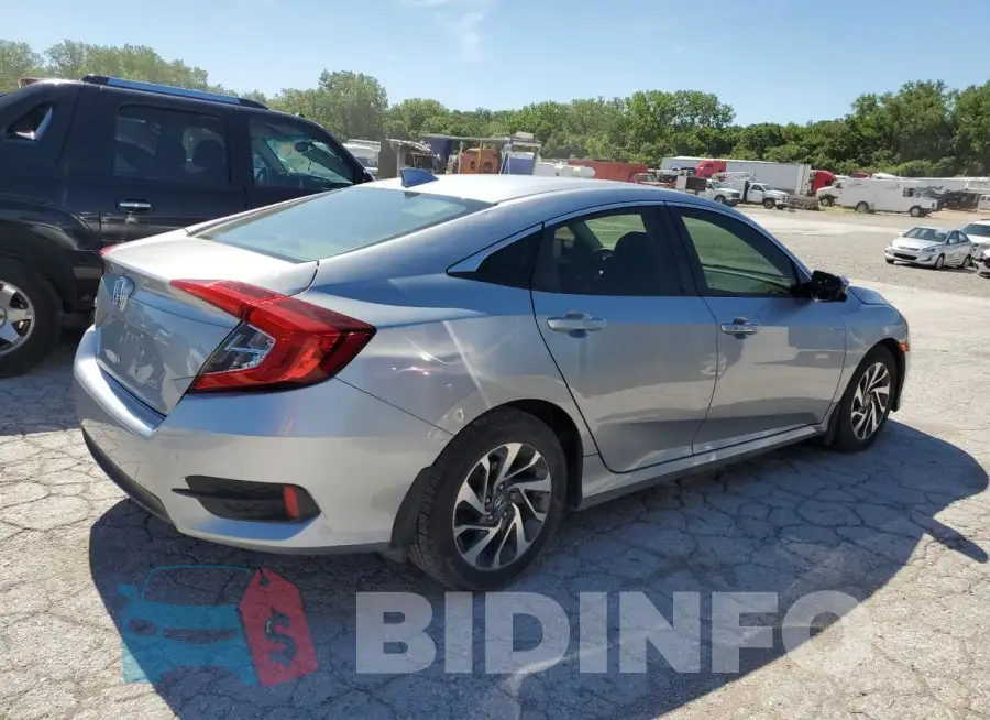 19XFC2F75HE060635 Photo# 3