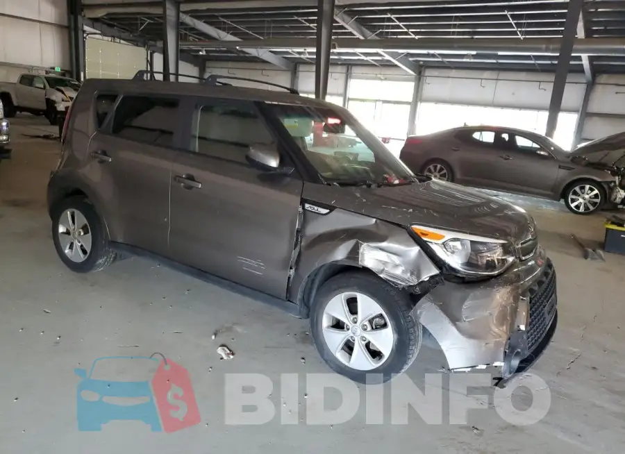 KNDJN2A22G7358963 Photo# 4