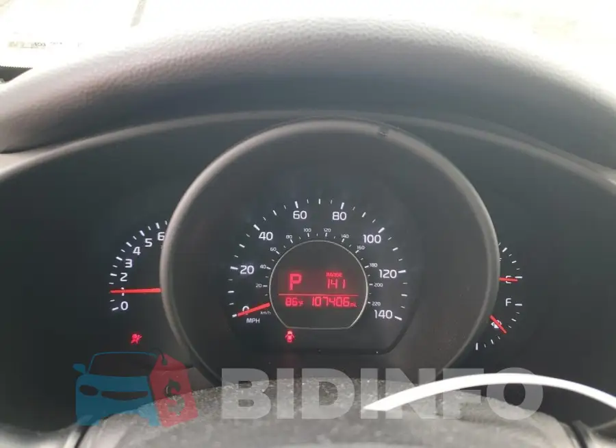 KNDJN2A2XF7194781 Photo# 9