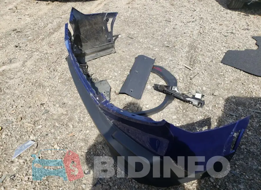 JF1VBAN68N8006307 Photo# 12