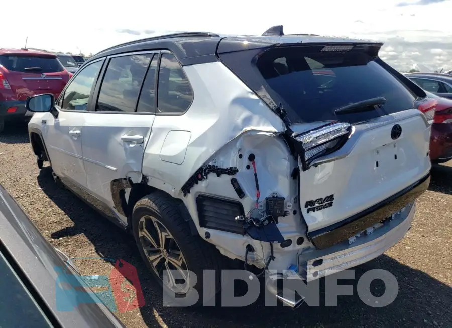 JTMEB3FV6PD136737 Photo# 2