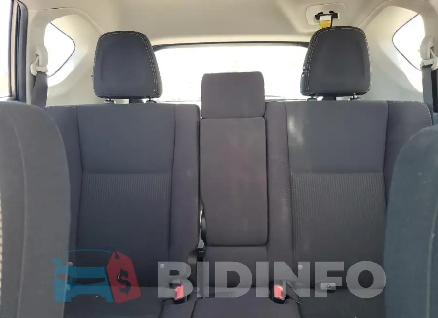 JTMRFREV8FD120239 Photo# 10