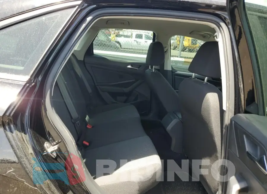 3VWC57BU2MM016885 Photo# 10
