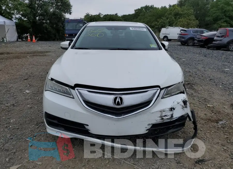19UUB2F5XFA017516 Photo# 5