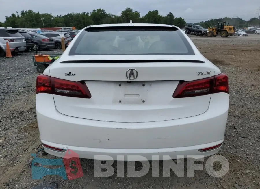 19UUB2F5XFA017516 Photo# 6