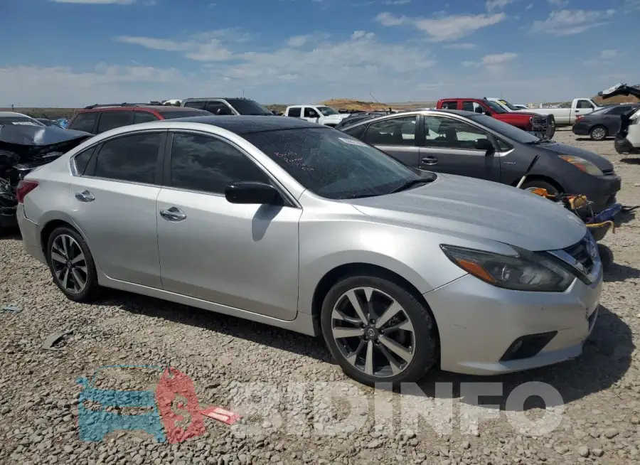 1N4BL3APXHC190418 Photo# 4