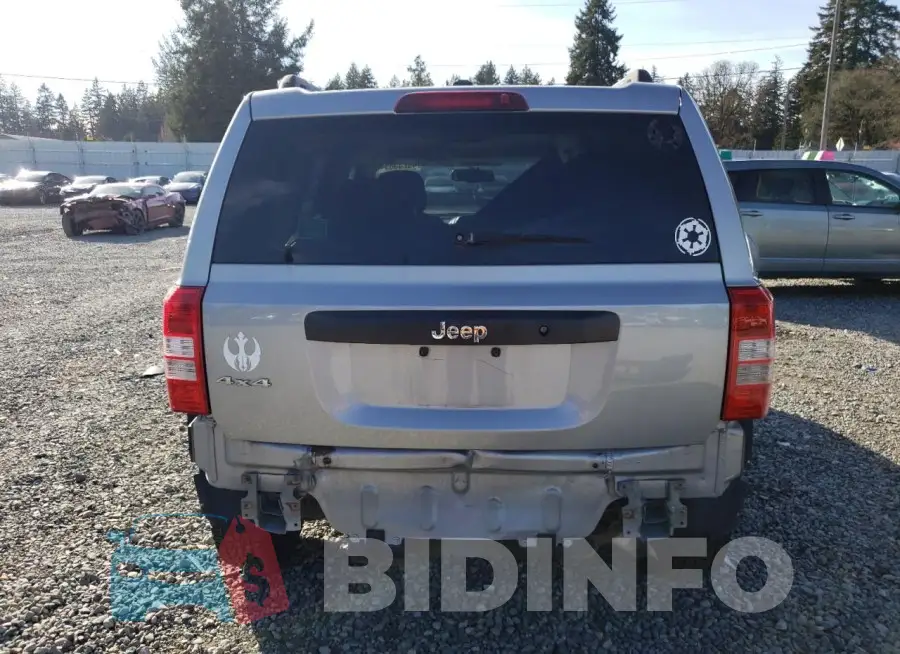 1C4NJRBB7HD170558 Photo# 6