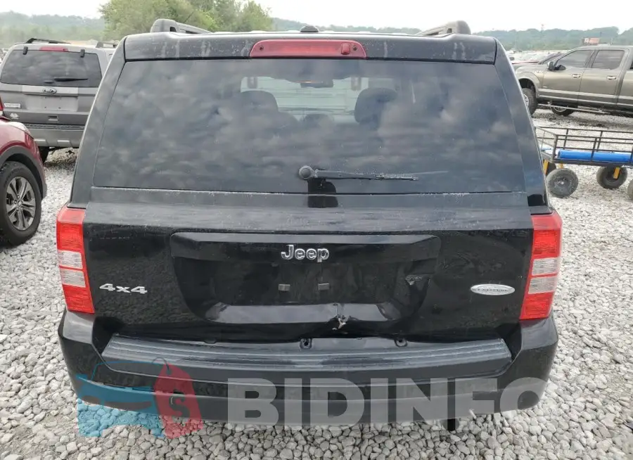 1C4NJRFB2GD767562 Photo# 6
