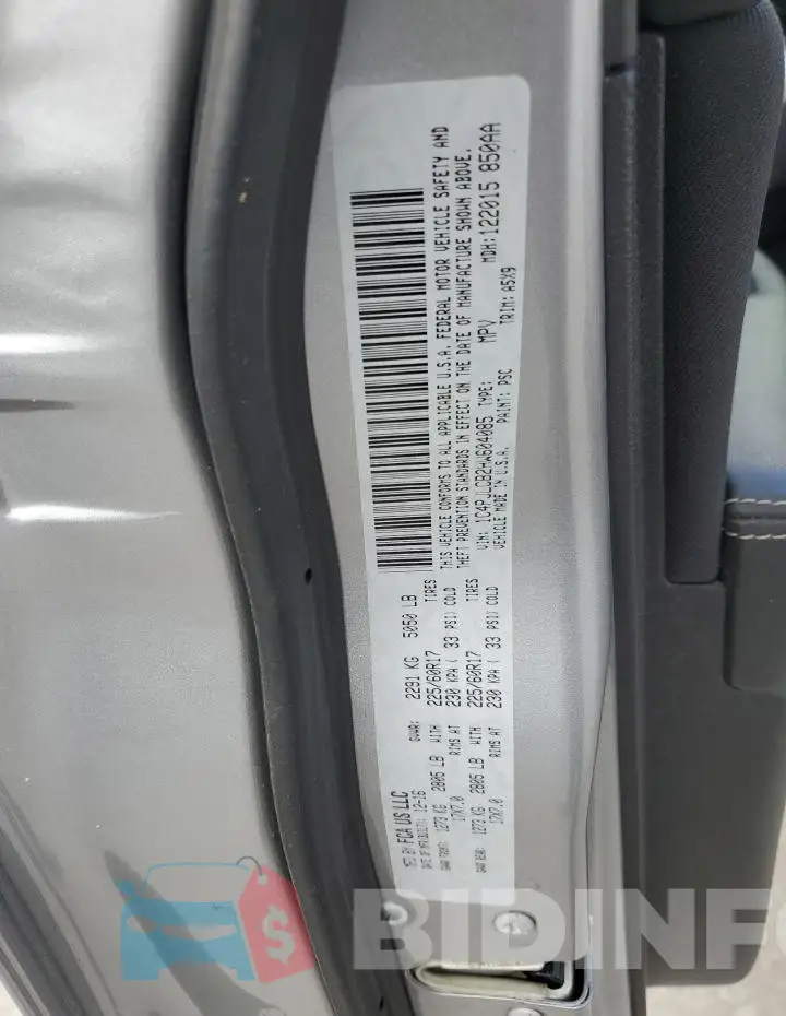 1C4PJLCB2HW604085 Photo# 13