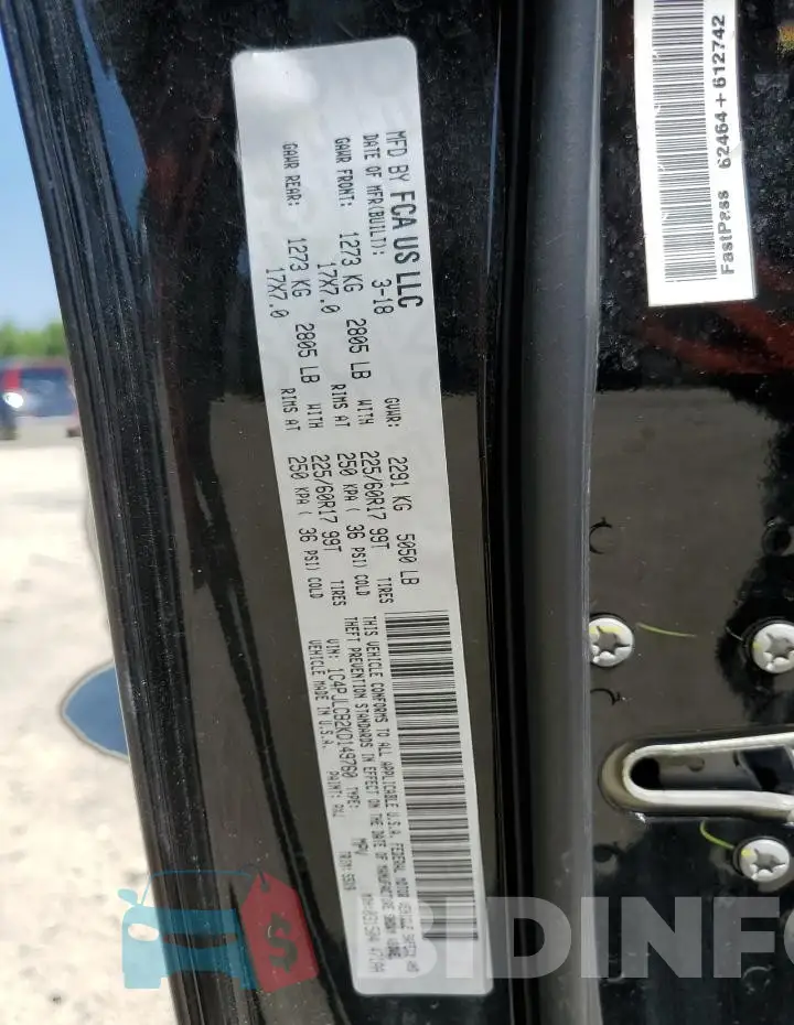 1C4PJLCB2KD149760 Photo# 13
