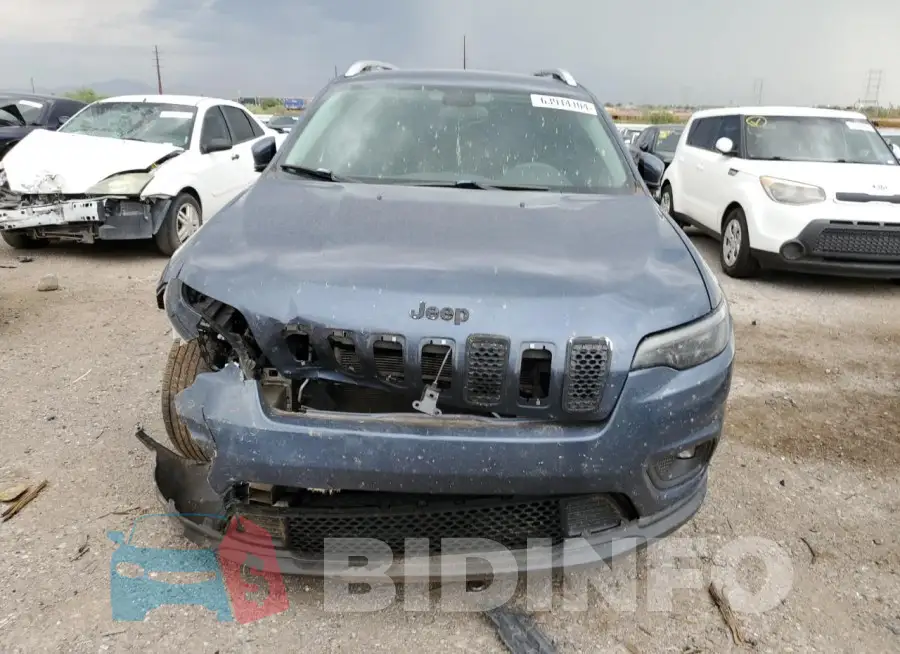 1C4PJLCB3KD370686 Photo# 5