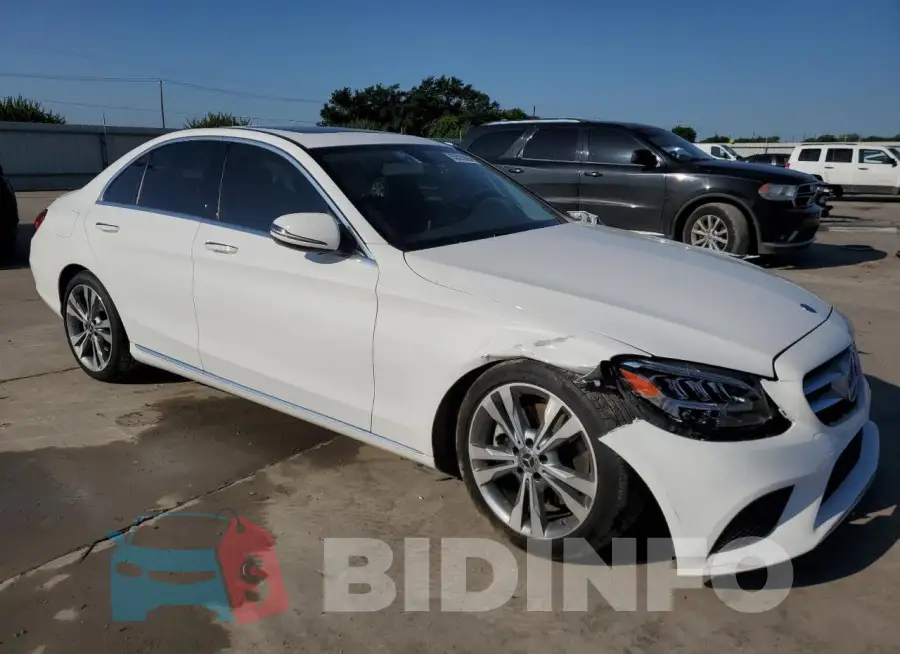 55SWF8DB3LU333011 Photo# 4