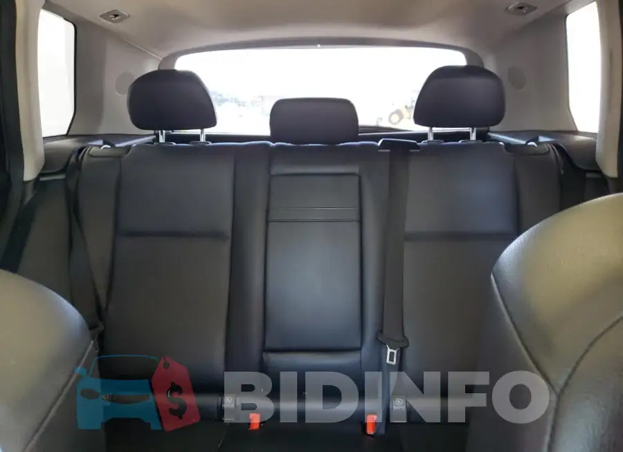 WDCGG5HB5FG361828 Photo# 10
