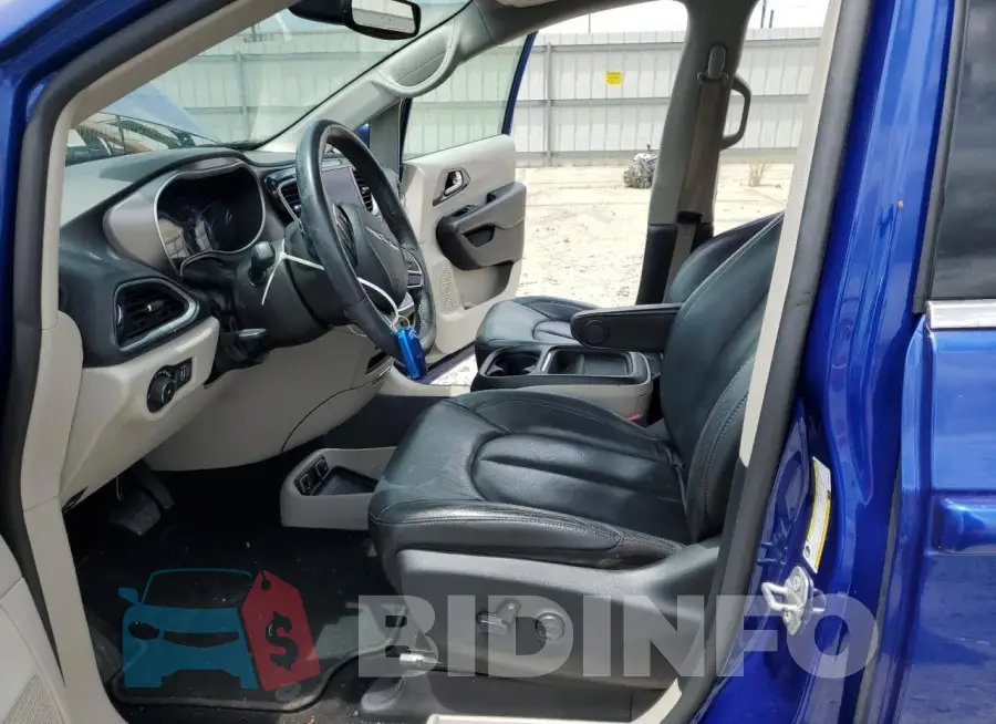 2C4RC1BG0LR132183 Photo# 7