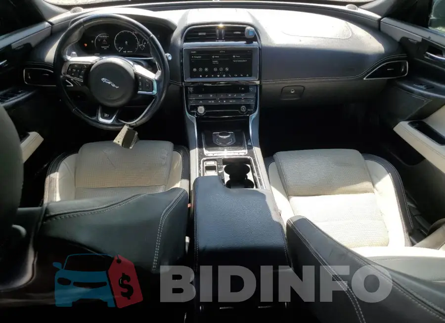 SAJAF4FX4JCP37508 Photo# 8