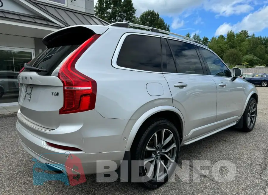 YV4A22PK5H1187224 Photo# 4