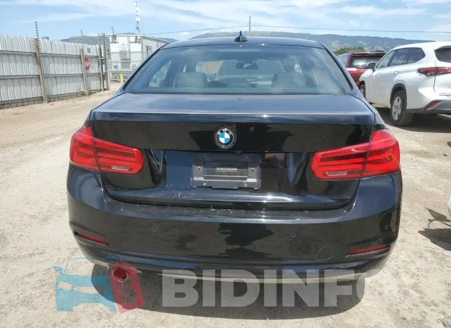 WBA8E1G33HNU17246 Photo# 6
