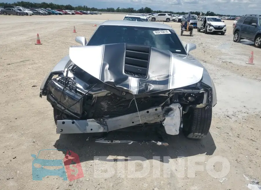 2G1FH1EJ9F9112426 Photo# 5