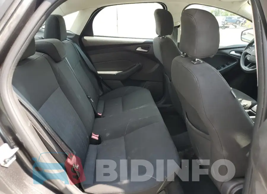 1FADP3F22FL328816 Photo# 10