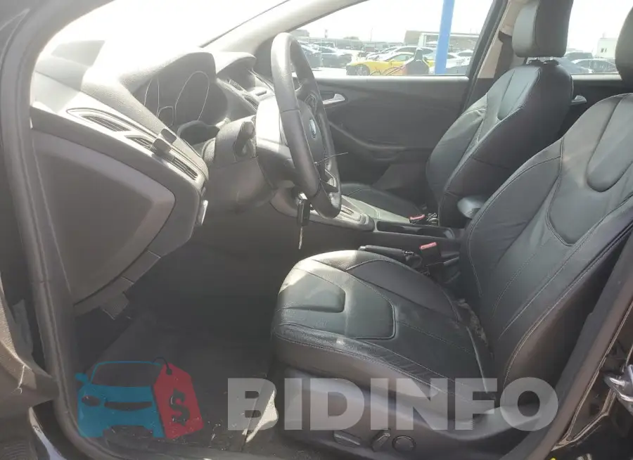 1FADP3F22GL391027 Photo# 7