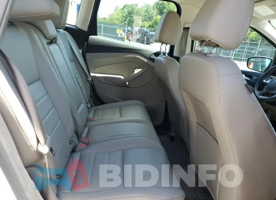 1FADP5CU1FL123697 Photo# 10
