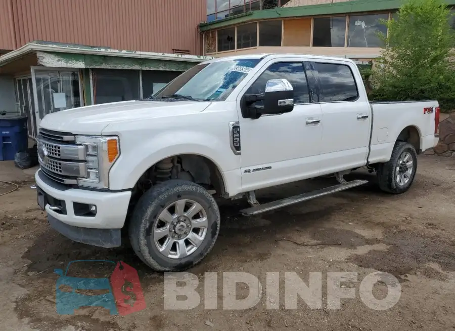 1FT7W2BT6JEB28666 Photo# 1