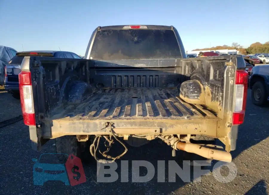 1FT7W2BT8JEB11612 Photo# 6