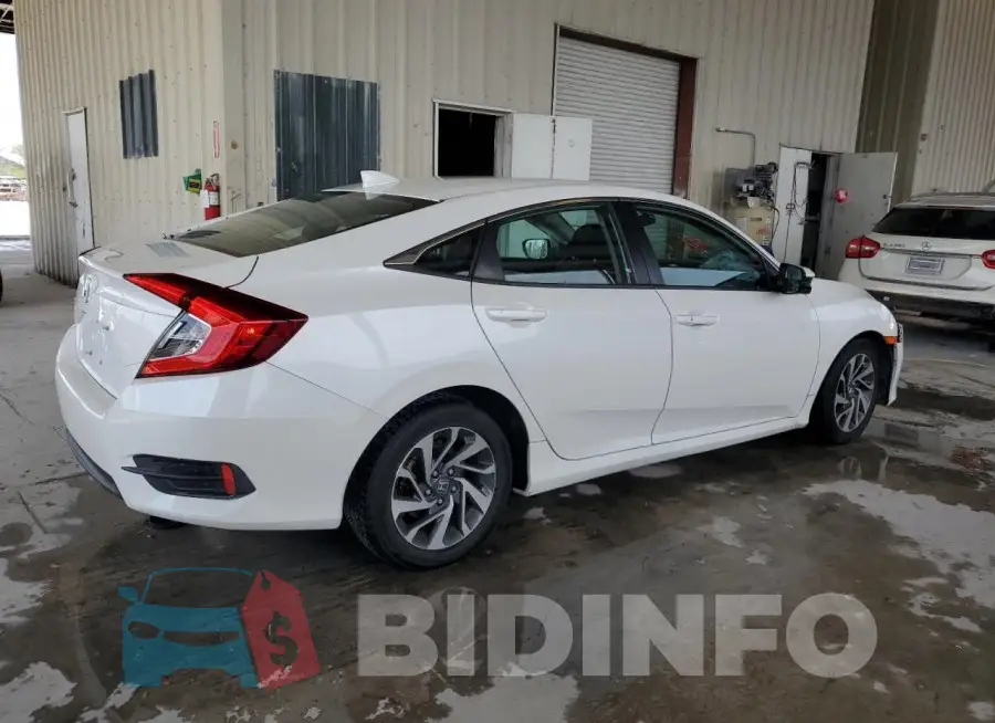 19XFC2F77JE209858 Photo# 3